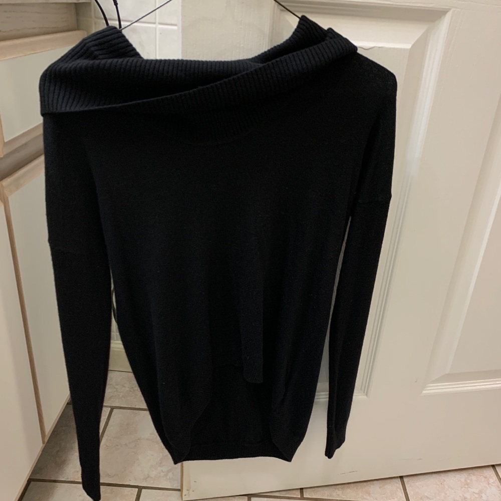 Express hi low long sleeve